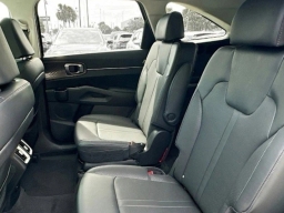 Kia Sorento SX FWD 2025