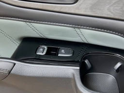 Kia Sorento X-Line SX AWD 2025