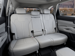 Kia Sorento S FWD 2025