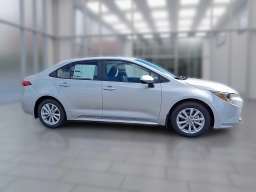 Toyota Corolla LE CVT (Natl) 2026