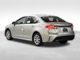 Toyota Corolla LE CVT (Natl) 2026