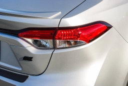 Toyota Corolla SE CVT (Natl) 2026