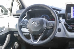 Toyota Corolla SE CVT (Natl) 2026