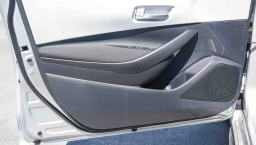 Toyota Corolla SE CVT (Natl) 2026