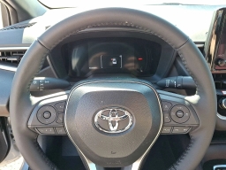 Toyota Corolla SE CVT (Natl) 2026