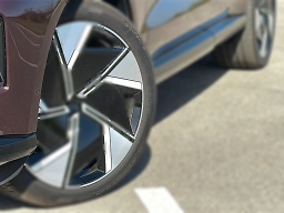 Volvo EX90 Ultra Twin Motor Performance 6-Seater 2025