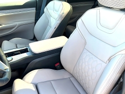 Volvo EX90 Ultra Twin Motor Performance 6-Seater 2025