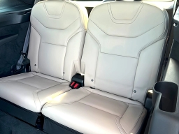 Volvo EX90 Ultra Twin Motor Performance 6-Seater 2025