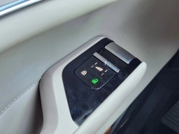 Volvo EX90 Ultra Twin Motor Performance 6-Seater 2025