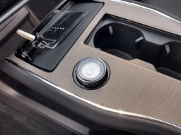 Volvo EX90 Plus Twin Motor Performance 7-Seater 2025