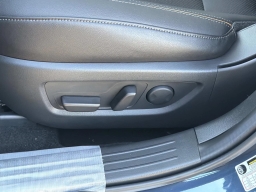 Mazda CX-50 Hybrid Premium AWD 2026