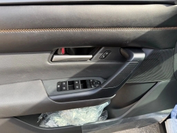 Mazda CX-50 Hybrid Premium AWD 2026