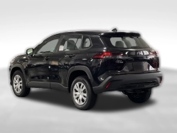 Toyota Corolla Cross L 2WD (Natl) 2026