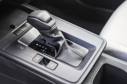 Toyota Corolla Cross L 2WD (Natl) 2026