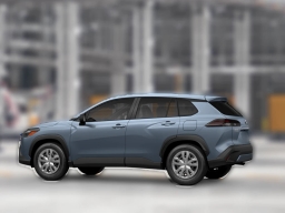 Toyota Corolla Cross L 4WD (Natl) 2026