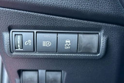 Toyota Corolla Cross LE 2WD (Natl) 2026