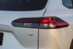 Toyota Corolla Cross LE 2WD (Natl) 2026