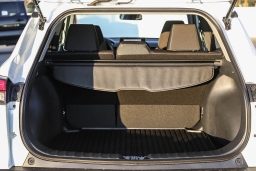 Toyota Corolla Cross LE 2WD (Natl) 2026