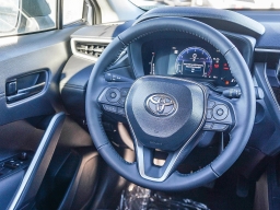 Toyota Corolla Cross LE 2WD (Natl) 2026