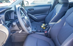 Toyota Corolla Cross LE 2WD (Natl) 2026