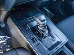 Toyota Corolla Cross LE 2WD (Natl) 2026