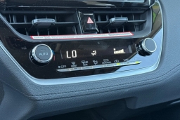 Toyota Corolla Cross LE 2WD (Natl) 2026