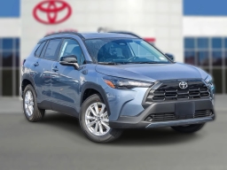 Toyota Corolla Cross LE 2WD (Natl) 2026