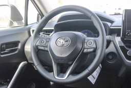 Toyota Corolla Cross LE 2WD (Natl) 2026