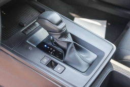 Toyota Corolla Cross LE 2WD (Natl) 2026