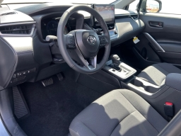 Toyota Corolla Cross LE 2WD (Natl) 2026