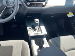 Toyota Corolla Cross LE 2WD (Natl) 2026