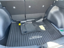Toyota Corolla Cross LE 2WD (Natl) 2026