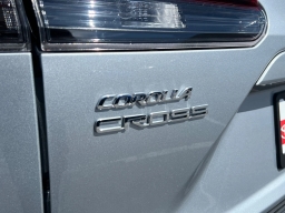 Toyota Corolla Cross LE 2WD (Natl) 2026