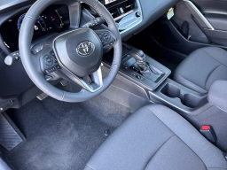 Toyota Corolla Cross LE 2WD (Natl) 2026