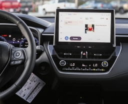 Toyota Corolla Cross XLE 2WD (Natl) 2026