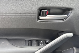 Toyota Corolla Cross XLE 2WD (Natl) 2026