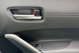 Toyota Corolla Cross XLE 2WD (Natl) 2026