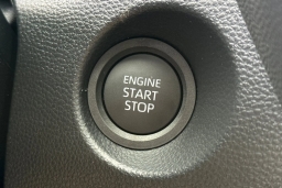 Toyota Corolla Cross XLE 2WD (Natl) 2026