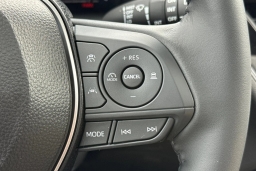 Toyota Corolla Cross XLE 2WD (Natl) 2026