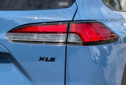 Toyota Corolla Cross XLE 2WD (Natl) 2026