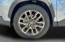 Toyota Corolla Cross XLE 2WD (Natl) 2026