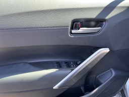 Toyota Corolla Cross XLE 2WD (Natl) 2026