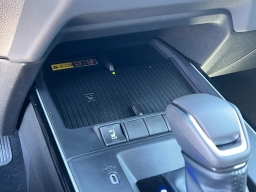 Toyota Corolla Cross XLE 2WD (Natl) 2026