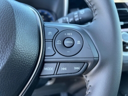 Toyota Corolla Cross XLE 2WD (Natl) 2026