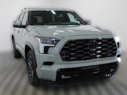 Toyota Sequoia Platinum 4WD (Natl) 2026