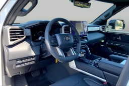 Toyota Sequoia Limited 4WD (Natl) 2026