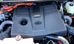 Toyota Sequoia Limited 4WD (Natl) 2026