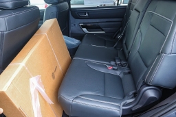 Toyota Sequoia Limited 4WD (Natl) 2026