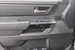 Toyota Sequoia Limited 4WD (Natl) 2026