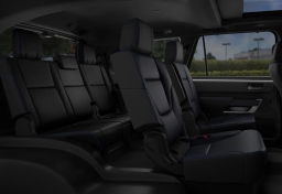 Toyota Sequoia Platinum 4WD (Natl) 2026